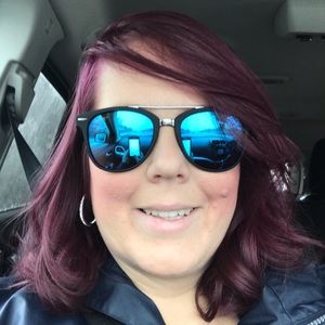 Meet your Posher, Meagan